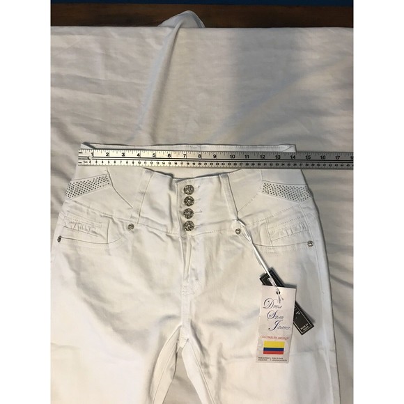 Diva Star Push Up Medium Rise Jeans White Capri Embellished - Picture 11 of 15